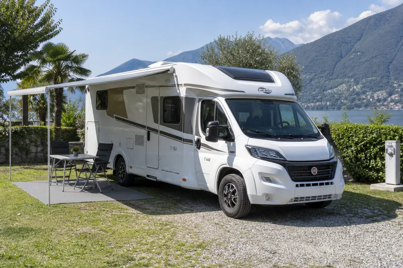 KI-generiertes Beispielbild · Carado T 448 – Tessin entdecken